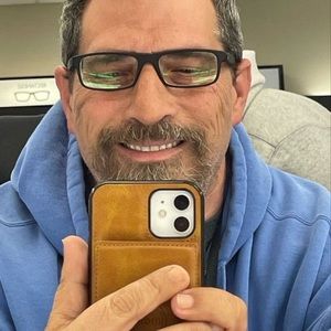 Meet your Posher, Charles